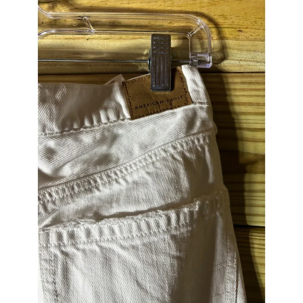 American‎ Eagle Outfitters Women White High Waisted Mom Jeans Size 7 - Picture 5 of 8